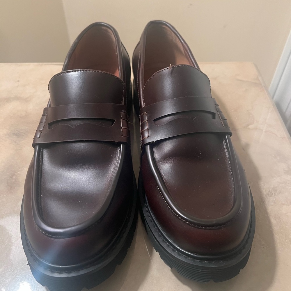 Elegant Dark Brown Leather Loafers